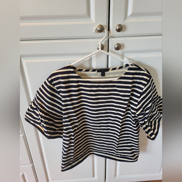 J crew blue and white flounce sleeve top size small - Picture 2 of 2